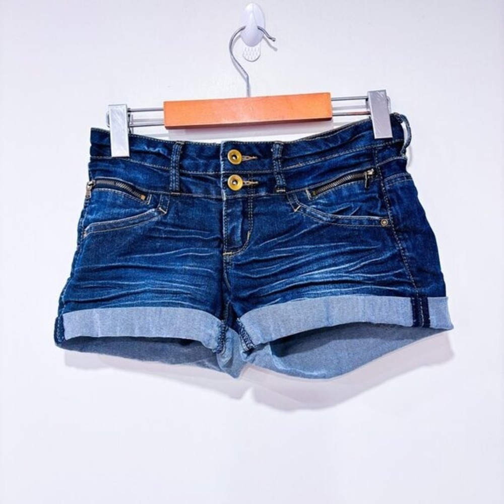 DYNAMITE Dark Blue Low Rise Stretch Denim Cuffed Zip Pocket Shorts Size 24